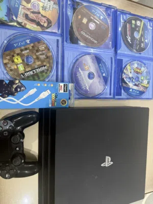 Ps4 pro نضيف جدا