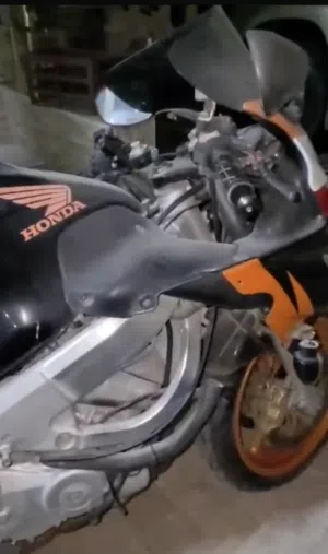 Honda CBR600F4