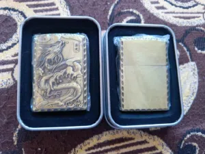 قداحات بأشكال وأحجام مختلفه وجميلة ومعبئة عطور