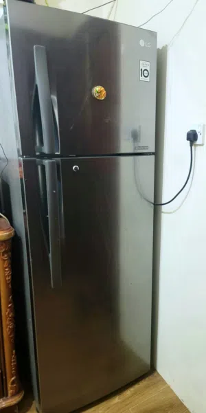 ثلاجة ال جي نظيفه جدااا