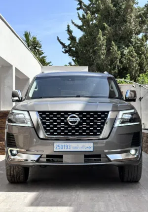 Infinity Qx56 2014 body kit كامل علي Nissan patrol platinum 2023