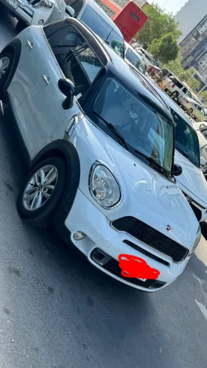 ميني كوبر بيع بسبب السفر