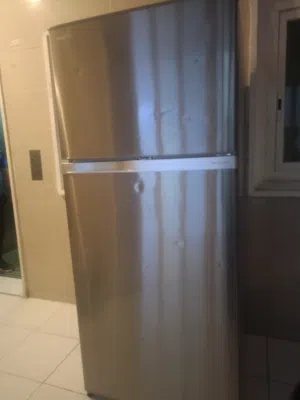ثلاجه توشيبا حجم كبير للبيع