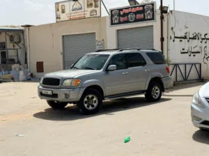 تيوتا سيكويا للبيع2004