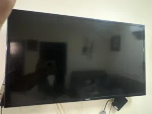 شاشة سامسونج 42 ونش LSD