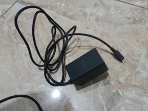 شاحن نينتندو سويتش اصلي بحالة الوكالة