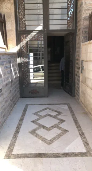 160 m2 3 Bedrooms Apartments for Sale in Amman Jubaiha