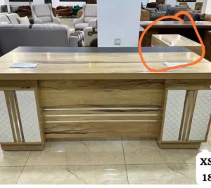 ميز مكتبي كبير مع ملحق