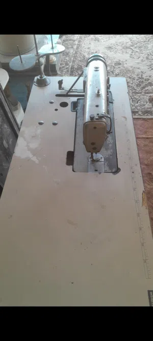 مكينة خياطه صناعي وبيتي نوع موستبيشي شغاله بحاله جيده جدا