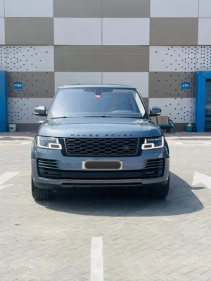 Land Rover Vogue  V6, GCC specs, 2019 model, in excellent condition.