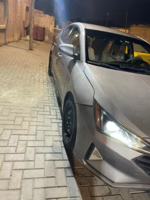 Used Hyundai Elantra in Basra