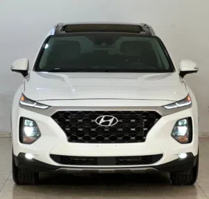 Hyundai . Santa Fe . 2020 . Used1