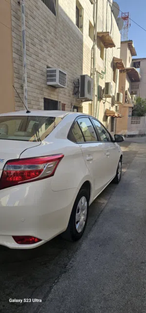 TOYOTA YARIS  1.5E  2017 MODEL SHOWROOM CONDITION