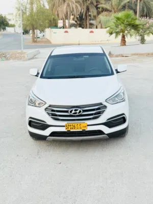 Hyundai Santa Fee 2.4cc - 4 Cylinder AWD