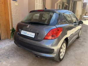 Used Peugeot 207 in Tripoli