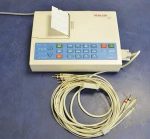جهاز تخطيط القلب ECG