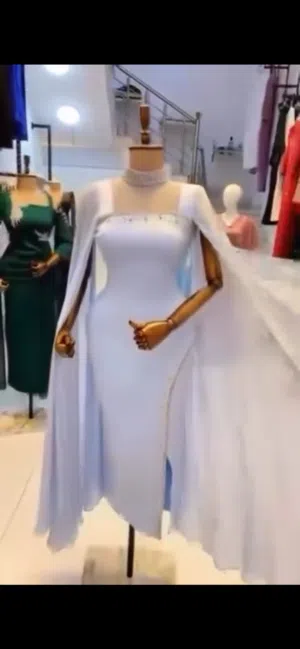 فستان عقد ابيض
