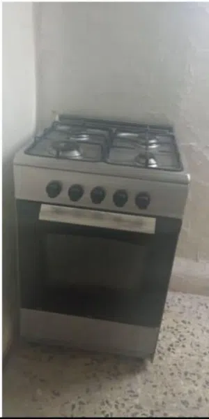 غاز 4 عيون مستعمل للبيع