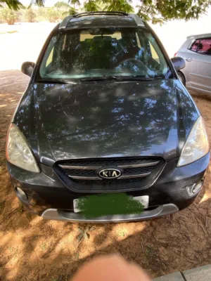 Used Kia Rondo in Tripoli
