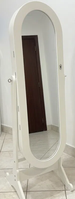 مرايا للاكسسورات