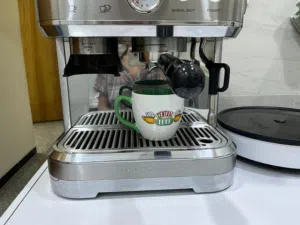 للبيع مكينة قهوة احترافية SilverCrest بحالة ممتازة