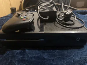 الموقع عمان جبل الزهور الغربي Xbox one fat للبيع قابل للتفاوض بيع مستعجل365gb