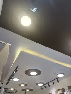 محل للبيع ديكور بالبضاعة سعر مناسب جدا