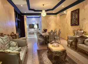 ‏٤ غرف نوم ‏.‏ مفروش جزئياً ‏.‏ شهري‏1