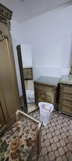 أثاث منزلي للبيع للجادين فقط