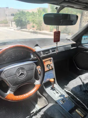 مرسيدس بطة موديل 88محوله 91amg اتوماتيك مرخصه سنه بالكامل مكيف حامي بارد فحص خالي قص قلبان الفحص الك