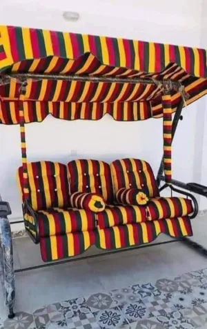 مراجيح ثلاثية ورباعيه وثنائيه  واطقم رتان  وكرسي هزاز وكل مستلزمات الحدائق والمزارع والمنازل