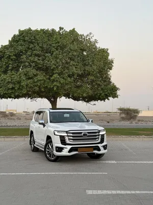 Toyota . Land Cruiser . 2025 . New2