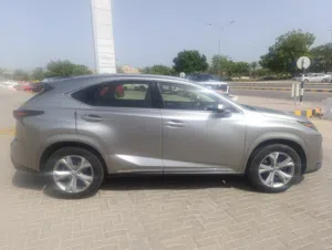 لكزس NX200t خليجية وكالة عمان موديل 2017