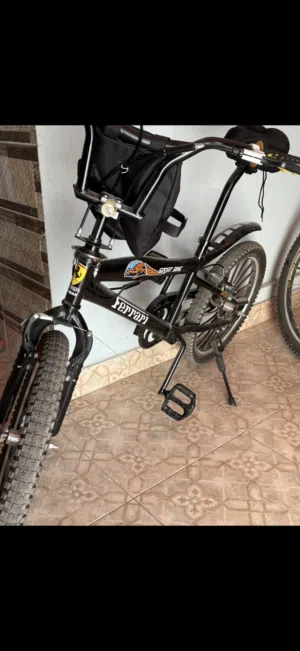 سيكل كوبرا شبة جديد فراري