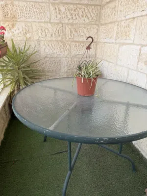 طاولة حديقه او تراس
