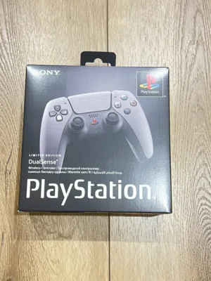 للبيع PlayStation controller  30 anniversary edition اصدر محدود ونادر