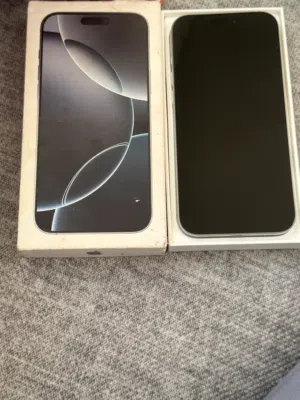 ايفون 16 برو ماكس // IPhone 16 pro max 256 256G مستعمل بحاله الوكالة ولا خدشه