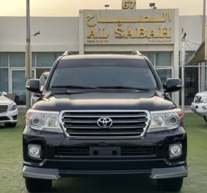 لاند كروزر خليجي مالك اول مفتاحين وكاله GXR 8مديل2015