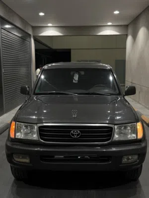 Land cruiser 2002 vxr