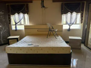 غرفه نوم متكاملة تفصيل اصليه وخشب ثقيل بي كامل مرافقها