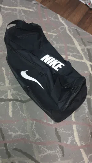 شنطة Nike رياضية أصلية 60L بحالة ممتازة