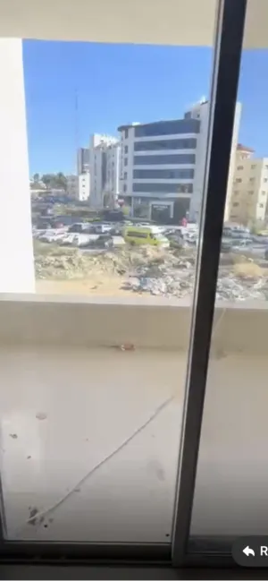 شقه فارغة للايجار لم تسكن من قبل في المصايف