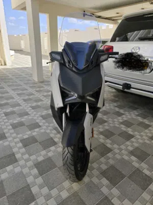 Yamaha x max 2023 in good condition
