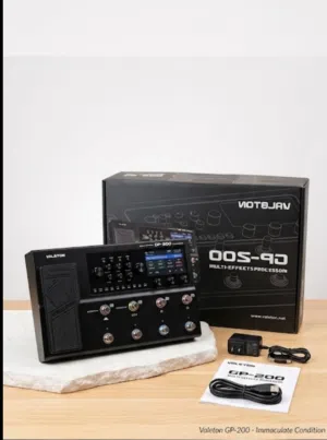 عندي جهاز Valeton GP-200 Multi-Effects Processor جديد بكارتونه مامفتوح نظيف 100% وبكامل ملحقات
