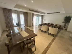 فيلا فاخرة مؤثثة للإيجار في بوشر (المنى) - 5 غرف نوم Villa with 5 bedrooms in Almuna-Bousher