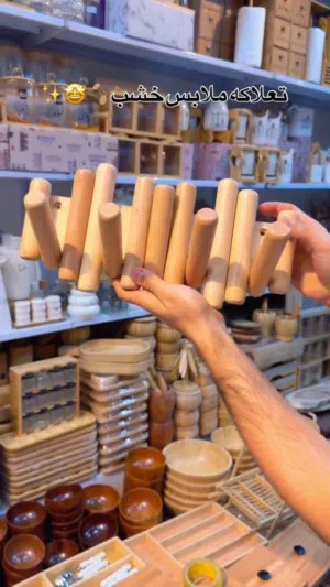 تعلاكة ملابس خشب مودرن متعددة المشاجب