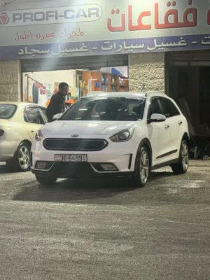 كيا نيرو وارد كوري موديل 2018 للبيع بسعر مغري وبداعي السفر فحص كاااااامل بحالة الوكالة