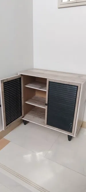 خزانة خشب للبيع Wooden storage cabinet –