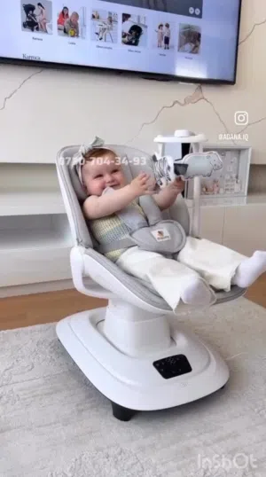 مهد أطفال كهربائي متعدد الوظائف 3 في واحد اللون ابيض استعمال قليل جدآ