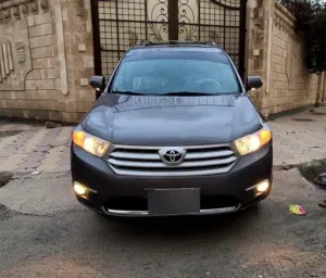 انظف هايلاندر في صنعاء 2013 هايبرد فئة Limited مع الفحص زيرووووووو
